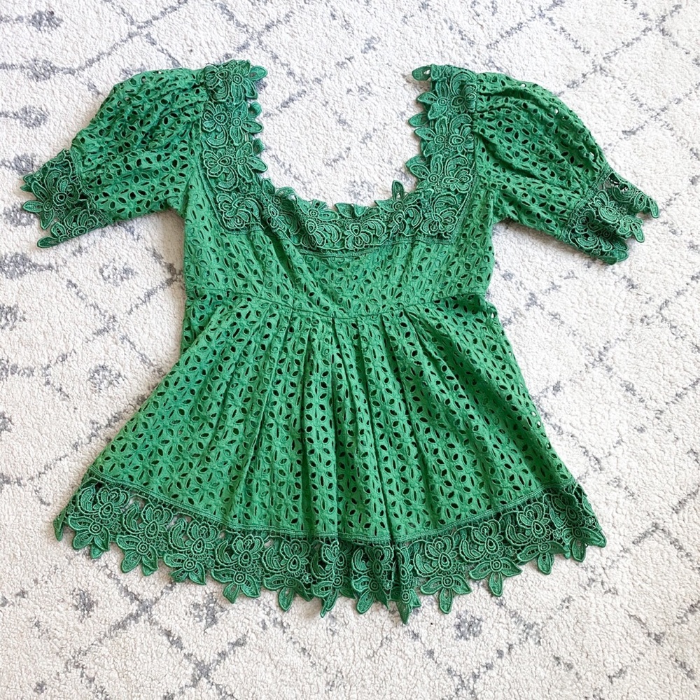 MODA International Green Top